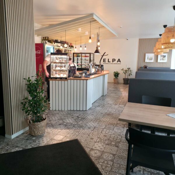 kafejnīcas un restorāni