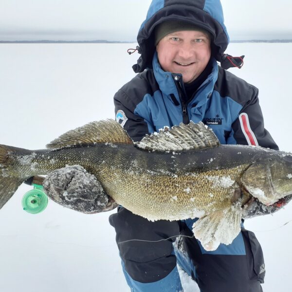 Ice fishing in Lake Alūksne