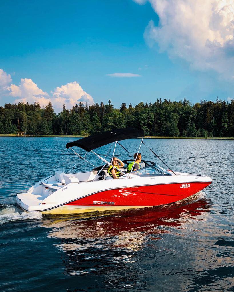 Motorboats in Lake Alūksne - VisitAluksne