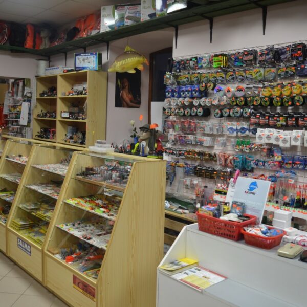 Sporta un makšķerēšanas preču veikals Alūksnē “Pie Zvejnieka”