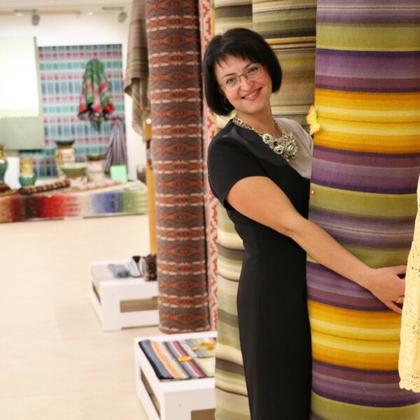 Tekstilmākslas meistare Ineta Leja