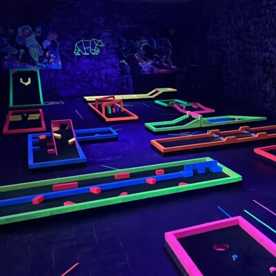 Neona minigolfs "Efekts"